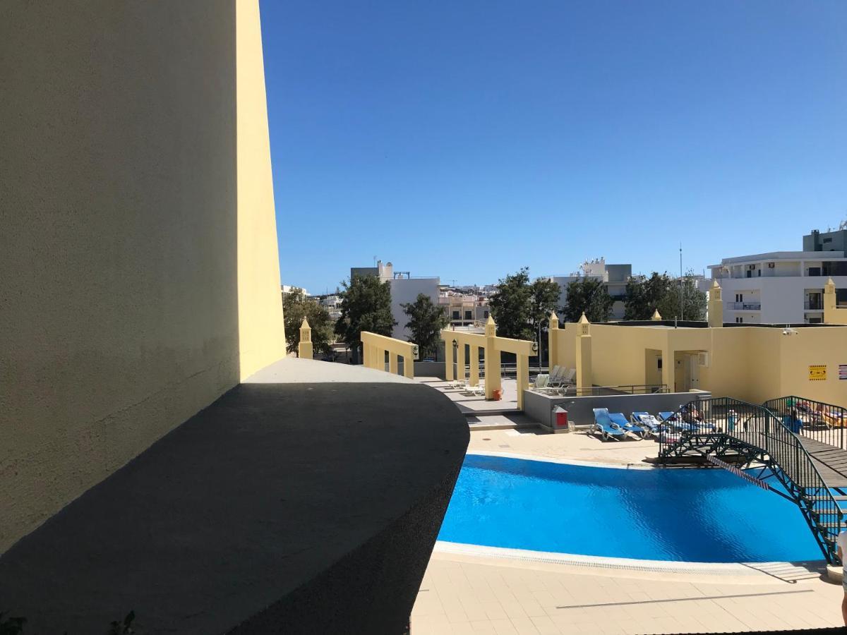 Do Mar Lovely First Floor With Pool * Lagos